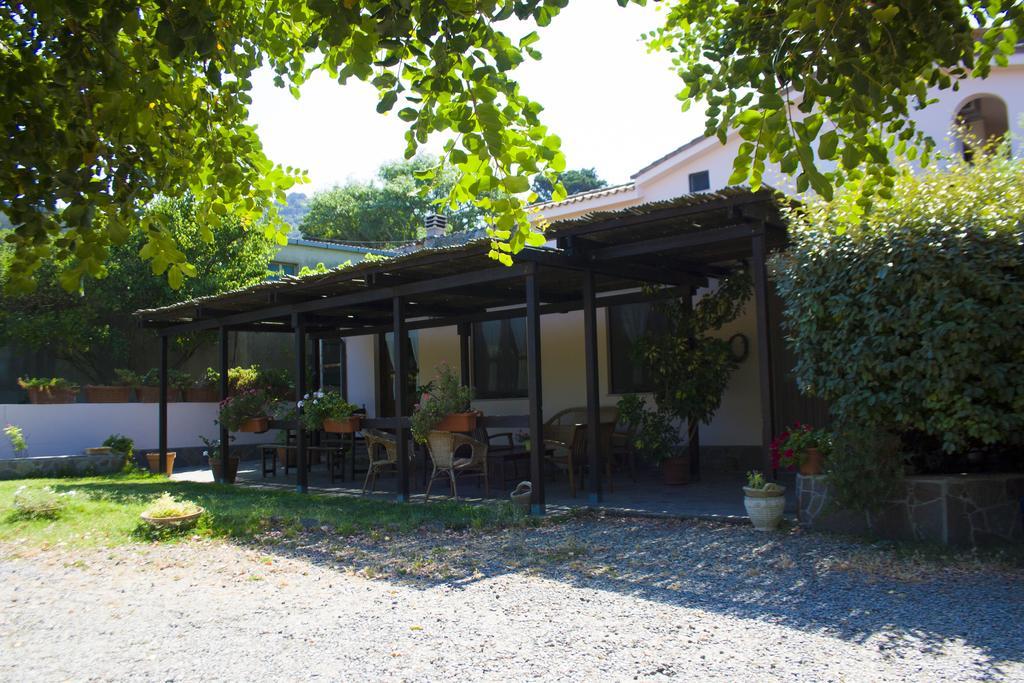 Вилла Agriturismo Satanca Арбус Экстерьер фото